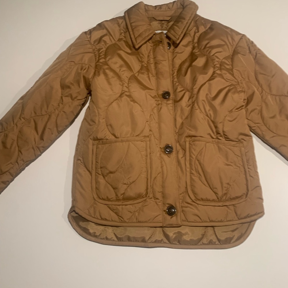 Girls size 6/7 gold quilted jacket with buttons